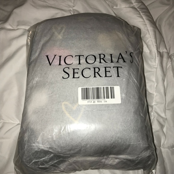 NIP VS Fashion Show Backpack - Picture 5 of 6